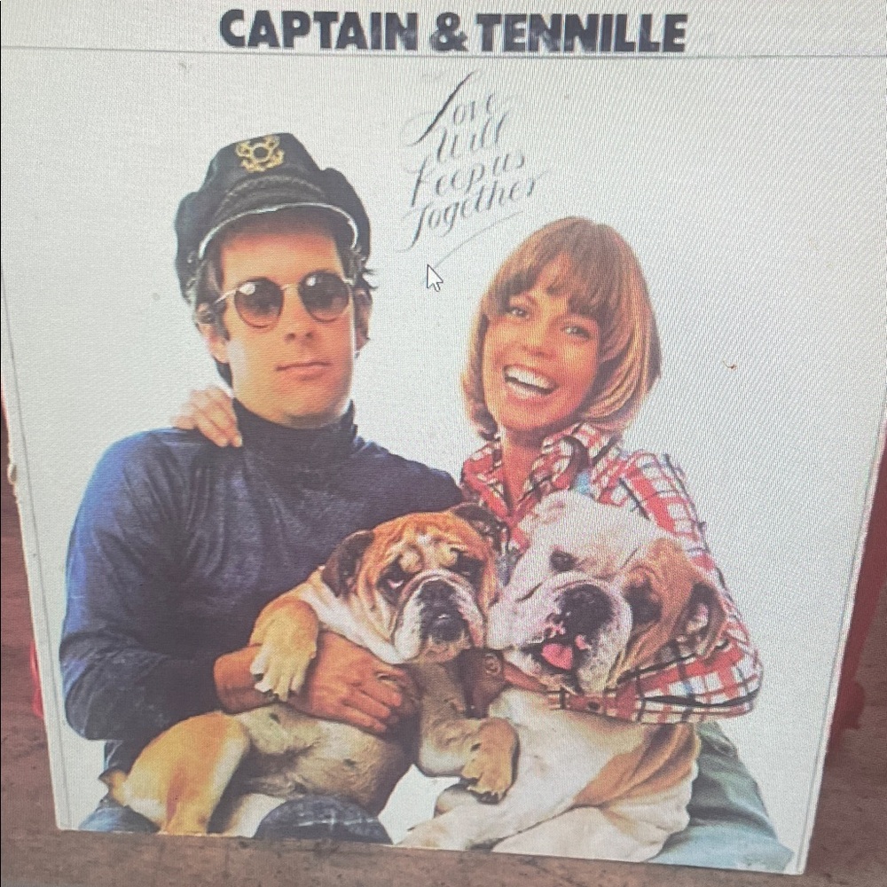 Captain & Tennille 'Love Will Keep Us Together' Album Cover Art
